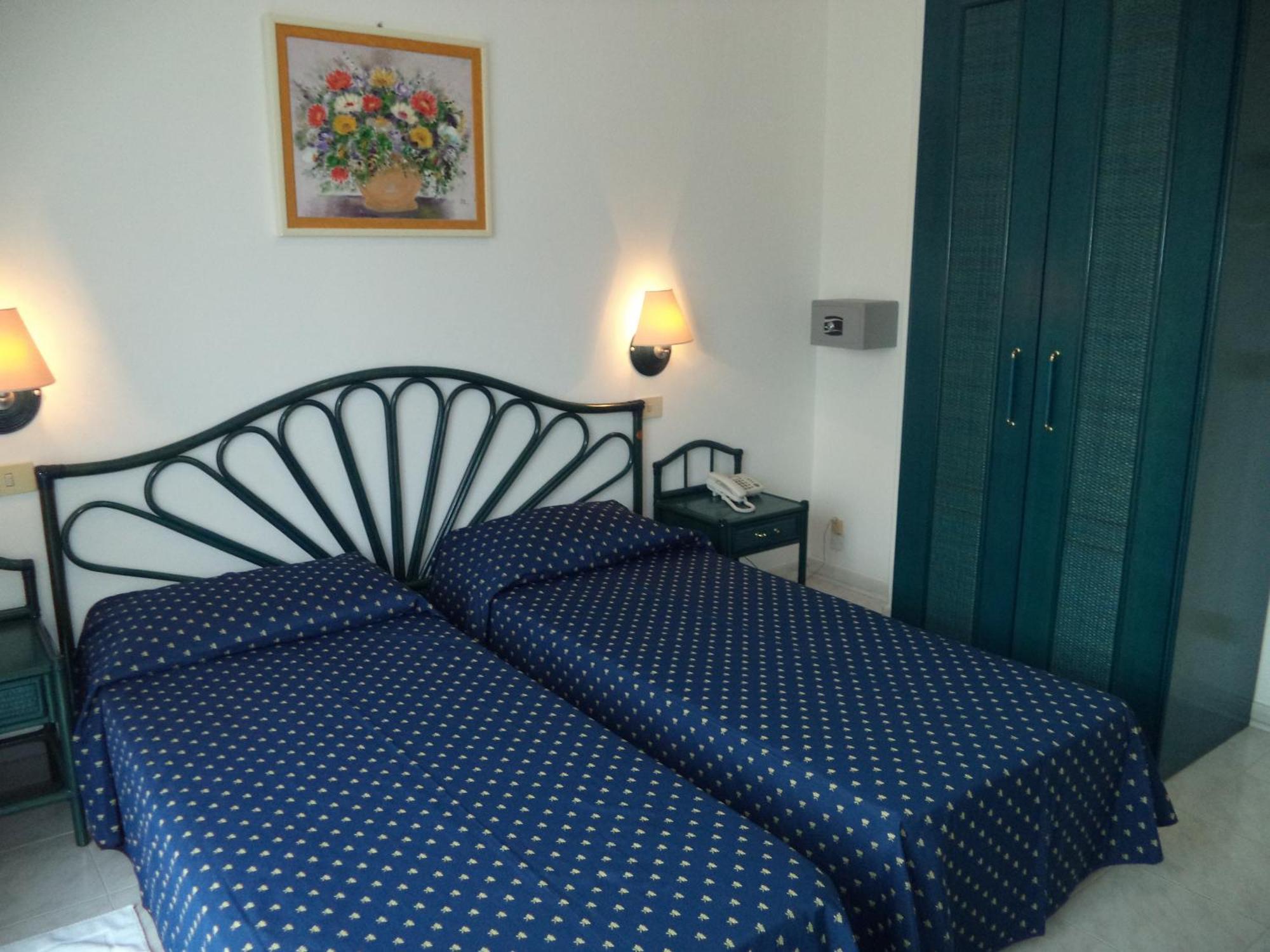דיאנו מרינה Hotel Miramare חדר תמונה